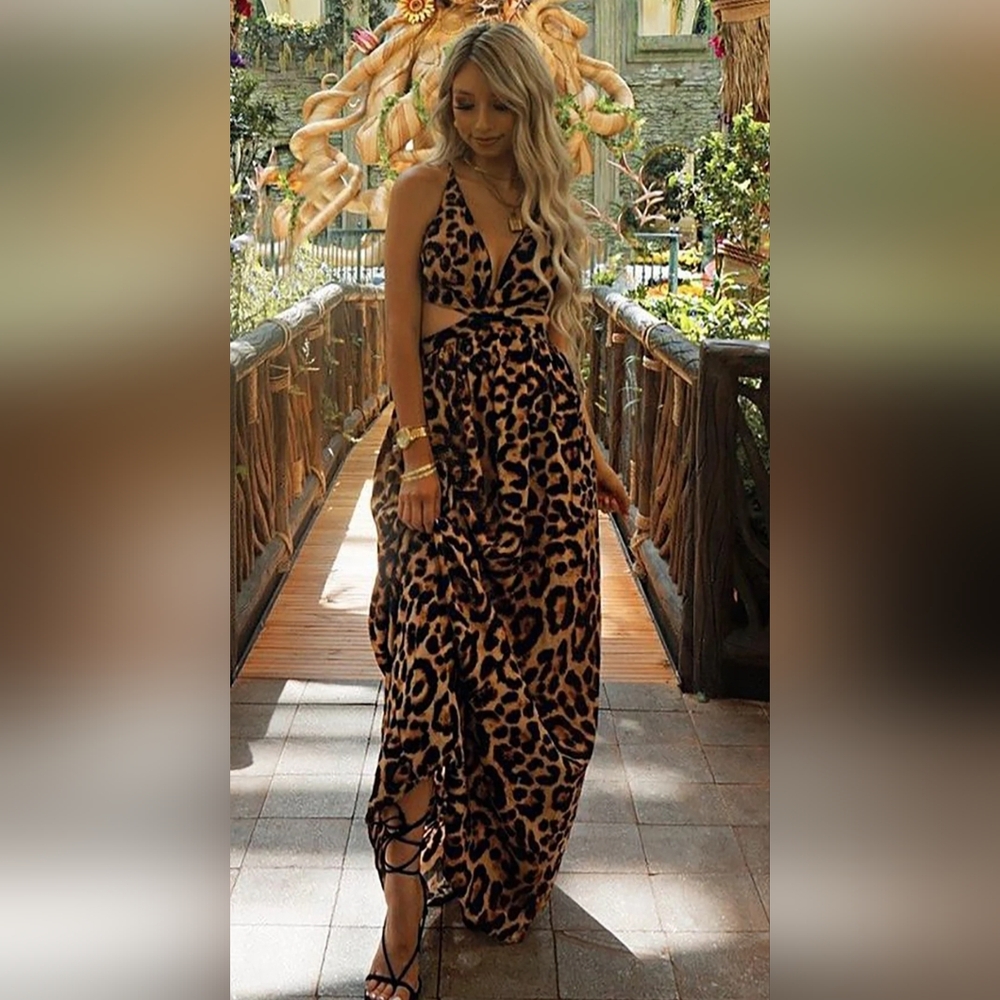 Fashion Nova Leopard Print Maxi Dress Size Large